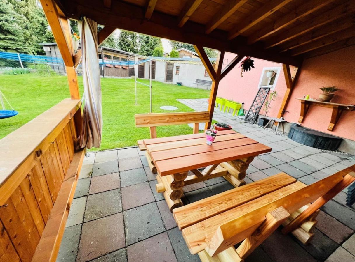 Gemuetliche Wohnung In Gruenhainichen Erzgebirge Grunhainichen Exterior foto